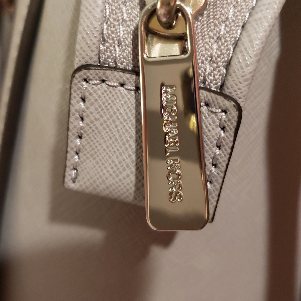 Michael Kors - Picture 4 of 7